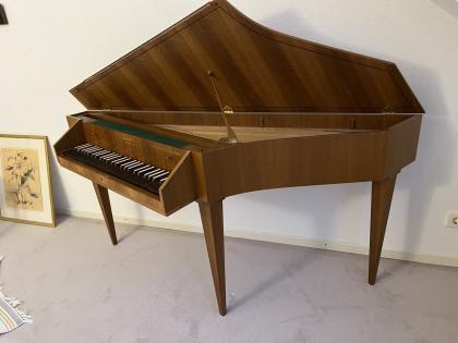 Spinett Sperhake Passau Modell Silbermann