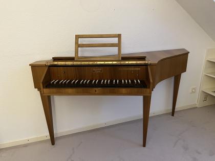 Spinett Sperhake Passau Modell Silbermann
