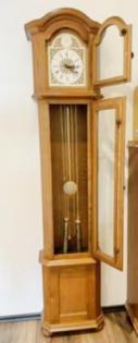Wanduhr / Standuhr / Pendeluhr und Dielenschrank antik Eiche Rustikal