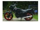 VERKAUFE MEINE HONDA CB 400 T SCHWARZ / ROTE FELGEN