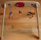 BIETE - Spieltrapez / Babytrainer aus Holz mit Spieluhr - Selecta